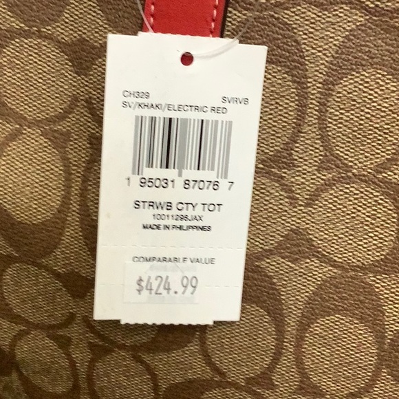 COACH -City Tote in Signature w/ wallet Set - Picture 6 of 6